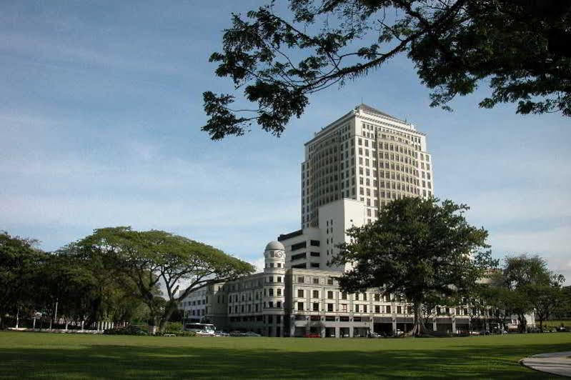 The Apartments At Merdeka Palace Hotel 쿠칭 외부 사진